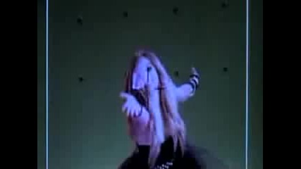 Avril Lavigne`s Black Star making off