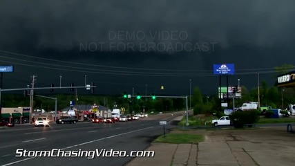 Силна буря в Пайн Блъф , Арканзас 24.4.2014
