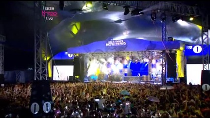 Rihanna - Radio 1s Big Weekend ( Umbrella ) 