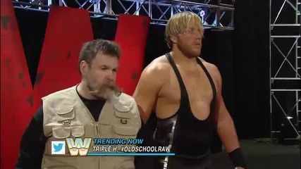 Wwe raw Old School, 4th March 2013 Wade Barrett се предава от Алберто дел Рио