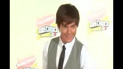 Zac Efron - Teen Magazine at the Kids Choice Awards