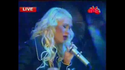 Christina Aguilera - Hurt Live Поздрав За Дани