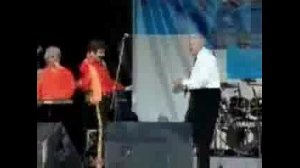 Boris Yeltsin Dancing Drunk To Peanut