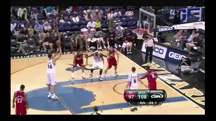 Andray Blatche Gets Desperate: Asks His Opponents To Let Him Get A Rebound To Complete His Triple Do 