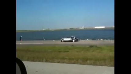 Bugatti Veyron Crashing into the Water 