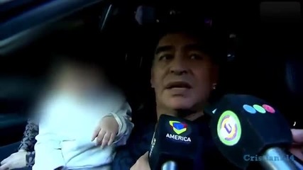 Марадона заби шамар на журналист
