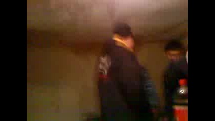 Боби Го Отнесе Хахах