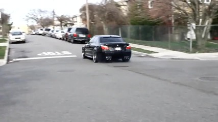 Bmw M5 E60 начерта асфалта :)
