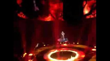 The Circus Tour - Britney Spears - Im A Slave 4 U