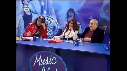 Music Idol 2 - 26.02.08г. - Ивайло Антонов изпълнява латинска песен High Quality 