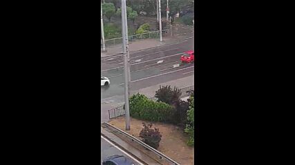 Мощна лятна буря се разрази в София