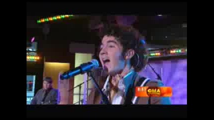 Gma WITH JONAS BROTHERS (S.O.S)