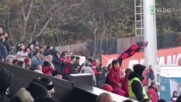 "Червено-черните" привърженици празнуват гола на Бакалов