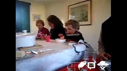 Бебе Крещи Обама Смях