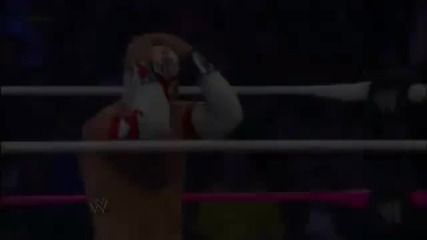 Ренди Ортън напада двамата негри след мача на Дел Рио - Wwe Main Event 24/10/12