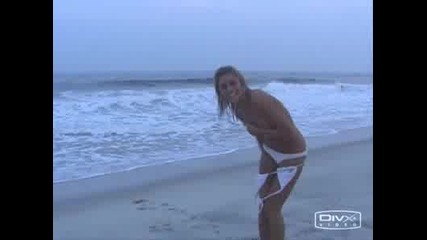 Луда Жена На Плажа