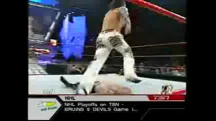 Jeff hardy does the peoples elbow