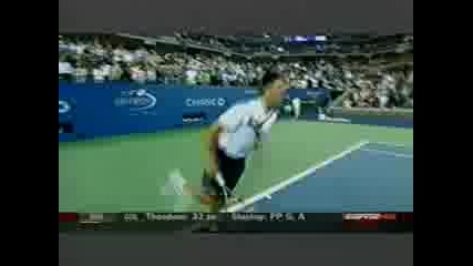 Djokovic имитира Sharapova
