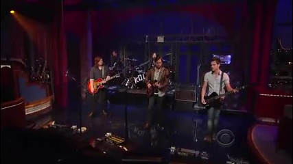 Kings of Leon - Radioactive ( Live @ David Letterman ) 
