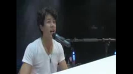 Jonas Brothers - Fly With Me [official music video]