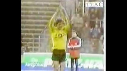 Jean - Marie Pfaff Спасява 4 Дуспи