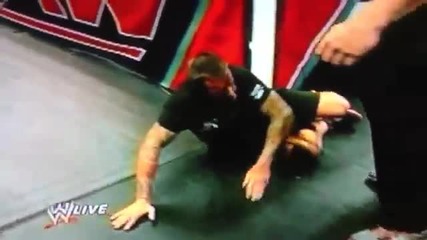 Wwe-raw Brock lesnar atack Cm Punk