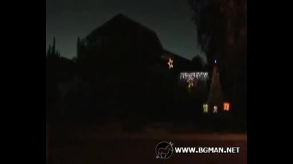 Ненормална Коледна Украса