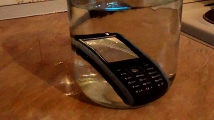 Samsung B2700 se davi