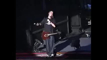 Linkin Park Се Псуват С Публиката (СМЯХ)