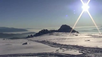 Какво се вижда от Черни връх през зимата (когато е слънчево )