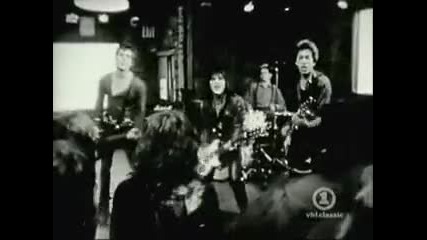 Joan Jett And The Blackhearts - I Love Rock And Roll 