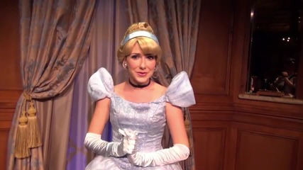 Cinderella and Sleeping Beauty at Princess Fairytale Hall - Princess Aurora Shows Us Around