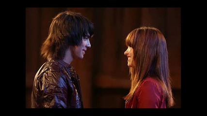 Jonas Brothers ft. Demi Lovato - On The Line