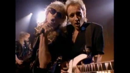 Def Leppard - Make Love Like A Man