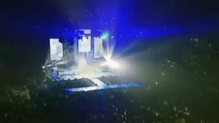 Miley Cyrus - Live At The O2 Arena In London 