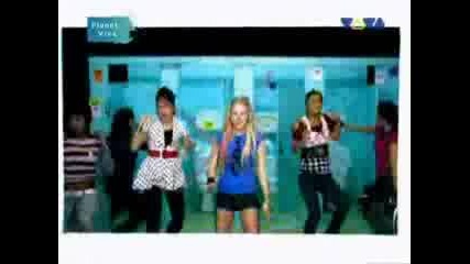 Avril, Pink - Girlfriend