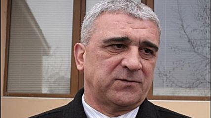 Димо Момиров