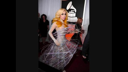 Невероятно Красива!!! Lady Gaga На червения килим (grammys 2010) 