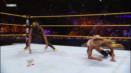 Alicia Fox vs Naomi Next 12.10.2010 