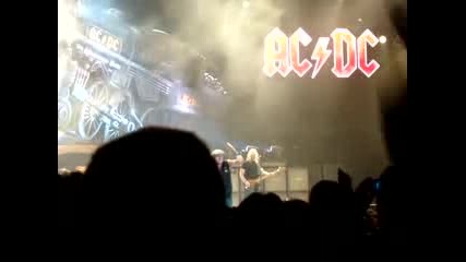 Ac/dc - Rock N Roll Train (live)
