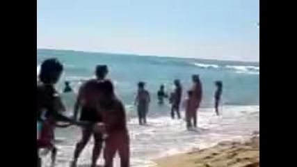 Циганче на морето, много смях