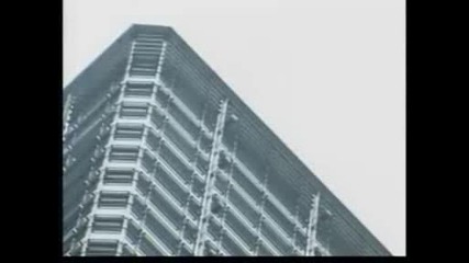 Ексклузивно!французин Изкачва Сградата Li Ka - Shings В Хон - Конг ! 