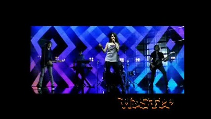 Selena Gomez and The Scene - Falling Down 