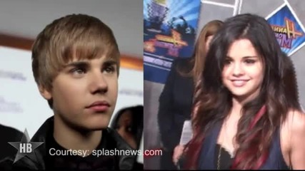 Justin Bieber копува цвете за Selena 