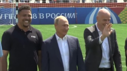 Путин порита на Червения площад