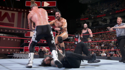 Braun Strowman betrays Roman Reigns: Raw, Aug. 27, 2018