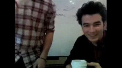 Jonas Brothers Live Chat (2 21 09)