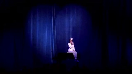 Kylie Minogue - I Should Be So Lucky (live In Sydney)