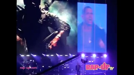 Мини Концерта на Еминем от Los Angeles 2010 Wont Back Down pt.1 