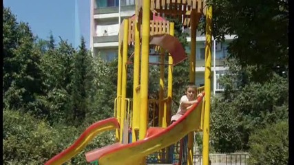 Двг Щастливци - Неразбран